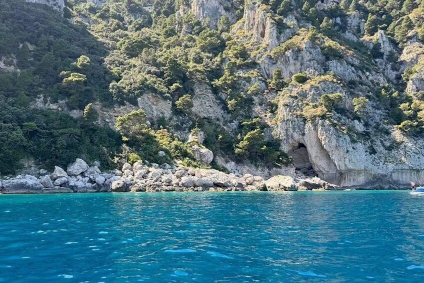 Private Gozzo Boat Tour of Capri with Exclusive Skipper and Bath Stops 3