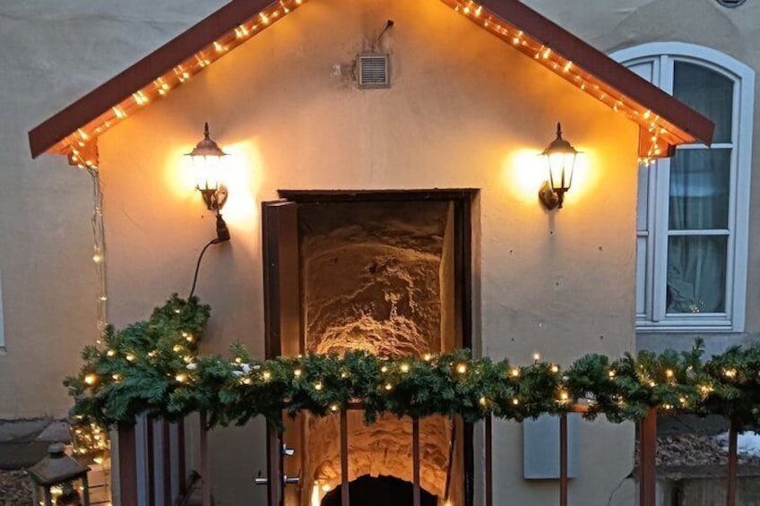 Local Wine and Mead Tastings in Vilnius Old Town Cellars 3