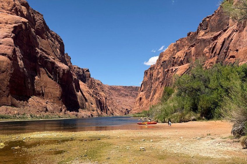 Guided Horseshoe Bend Petroglyph Kayak Tour 1