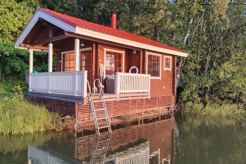 Sauna and Dinner with Locals in a Lake-Side Home near Helsinki 1