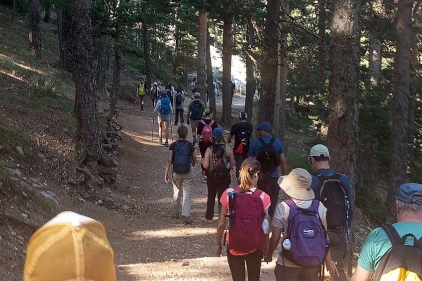 Hiking Boutique The Mythical Schmid Way with Official Guide 1