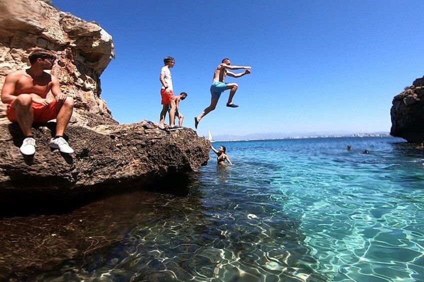 Beach Tour Mallorca Calo des Moro - The Happy Vans 4