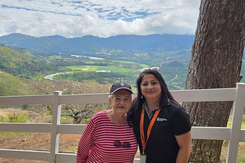 Ujarras Orosí and Basilica Ruins Tour from San Jose 4