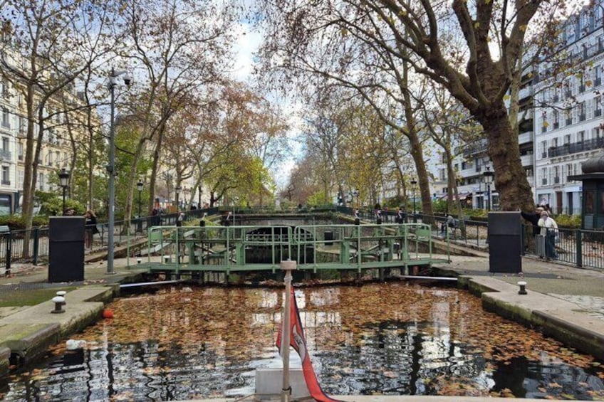 Paris Canal Saint Martin Sightseeing Cruise with Live Commentary 5