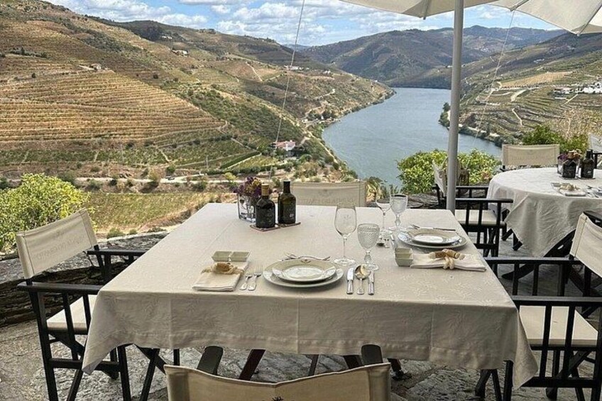 Private Douro Valley Wine Tour with Scenic Cruise and Lunch 5