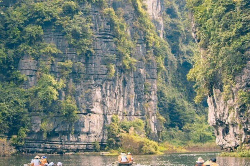 Private Hanoi to Ninh Binh Mua Cave and Trang An Adventure 2