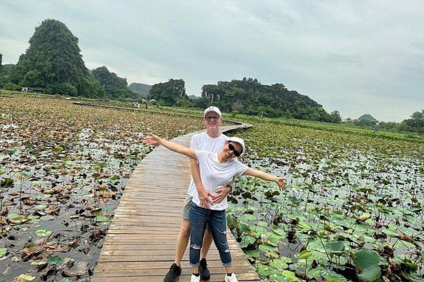 Private Hanoi to Ninh Binh Mua Cave and Trang An Adventure 3