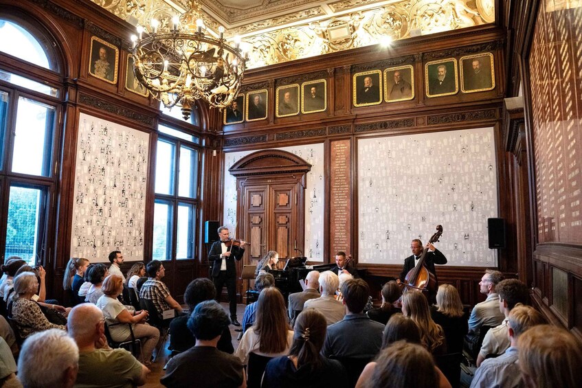Picture 2 for Activity Wien: Amadeus Konzerte im Künstlerhaus 2
