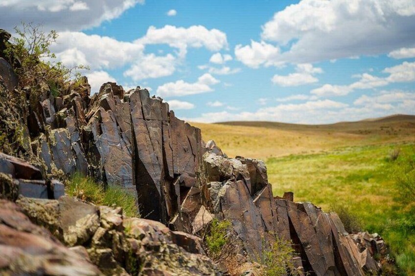 Group tour Tanbaly Ancient petroglyphs UNESCO World Heritage 1