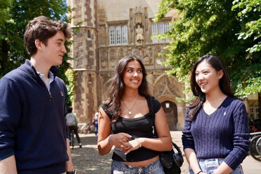 Cambridge University Private Walking Tour by Student™ 4