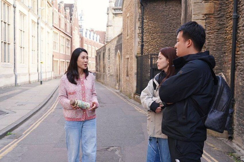 Cambridge University Private Walking Tour by Student™ 3