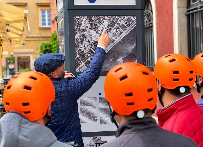 Picture 2 for Activity Warsaw Bike Tour: Old Town & City Centre Guided (1.5h or 3h) 5