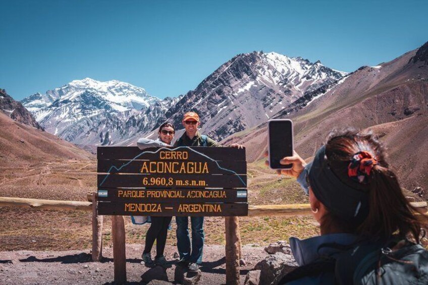 Aconcagua short hike & Argentine BBQ – Full Day from Mendoza 1