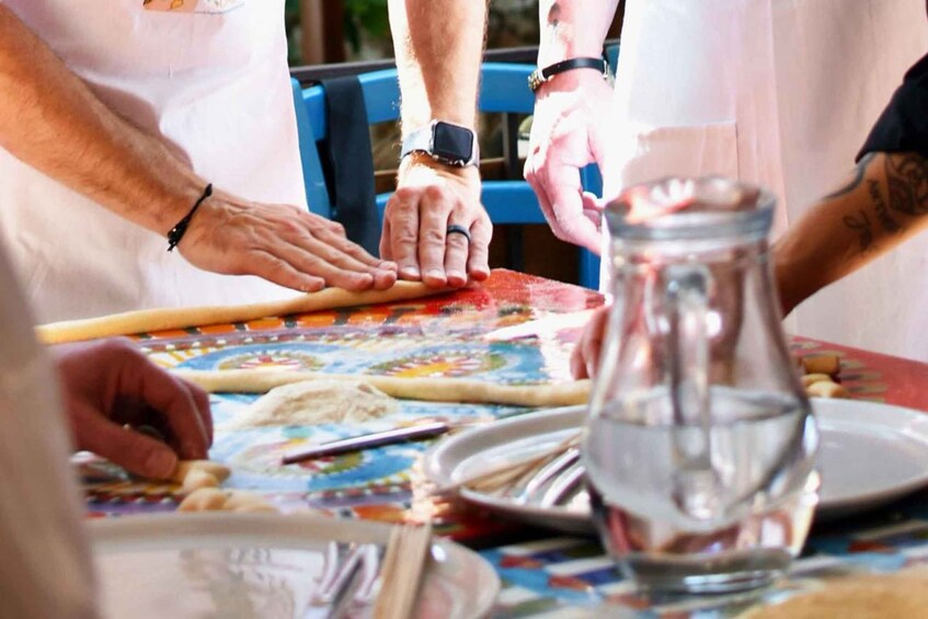 Picture 1 for Activity Messina: Pizza-Making Class, Cannoli, & Walking Tour 2