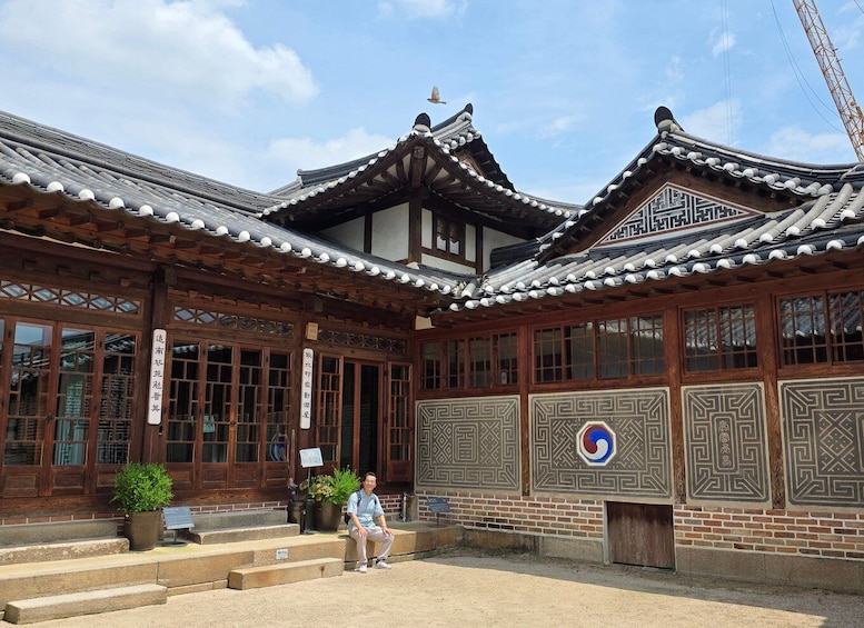 Picture 51 for Activity Seoul full-day walking tour along the King's Path 3