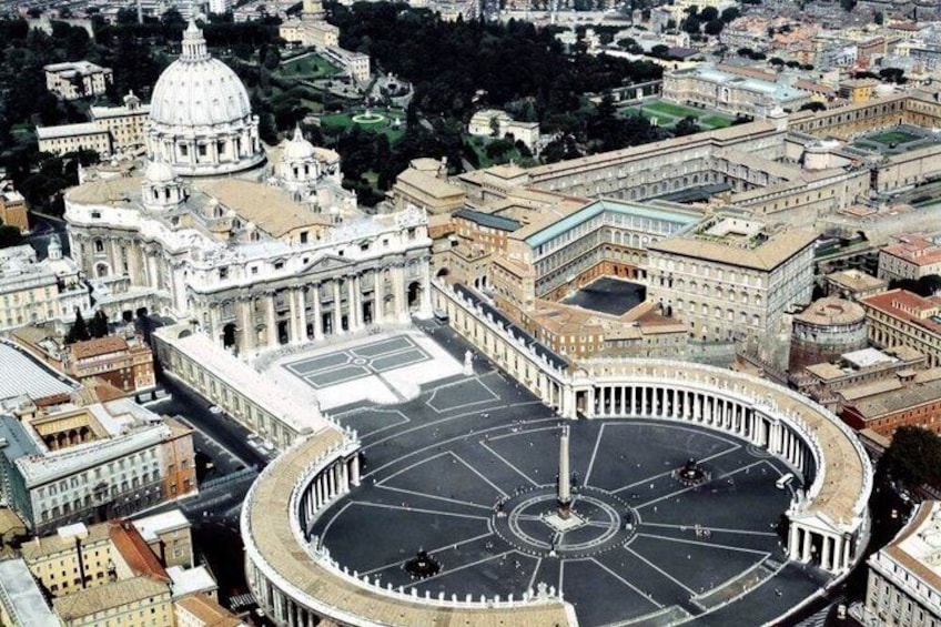 Vatican: St. Peter's Basilica Priority Access + Audio guide 2