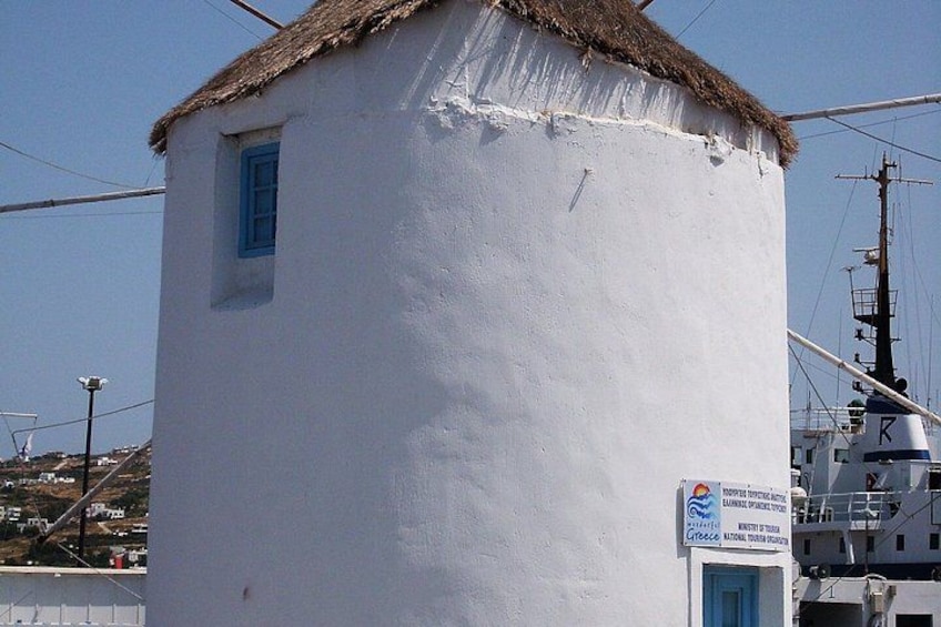 Paros Highlights Tour Paroikia Kolymbithres Lefkes in 4 Hours 2