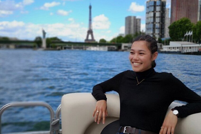 Discover Paris by shared cruise ship 1