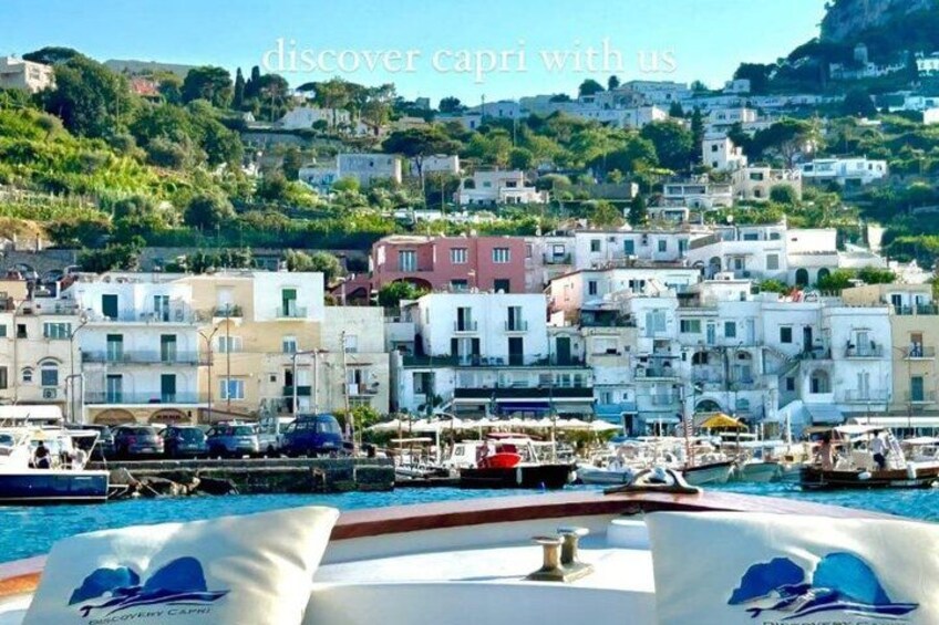 Capri Boat Tour : Small Group Luxury with Pizza and Beer 3