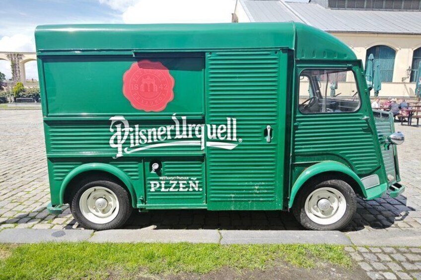 Private Czech Traditions Tour: Karlstejn, Glassworks & Pilsner 5