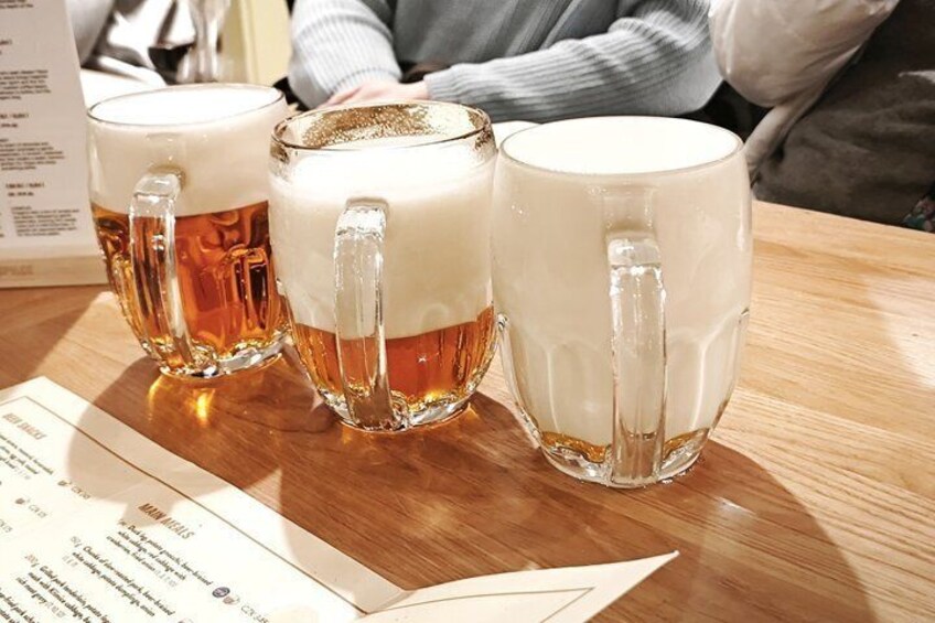 Private Czech Traditions Tour: Karlstejn, Glassworks & Pilsner 4