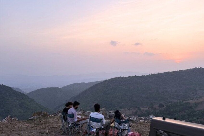 Udaipur: Private Vintage Willys Jeep Experience 5