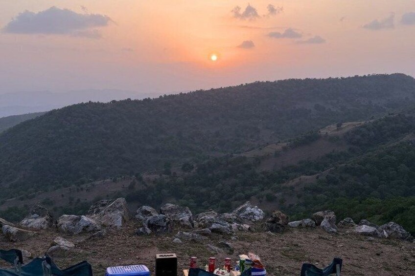 Udaipur: Private Vintage Willys Jeep Experience 4
