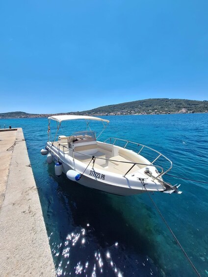 Picture 23 for Activity Zadar: Luxury Boat Tour to 3 Islands With Drinks 2