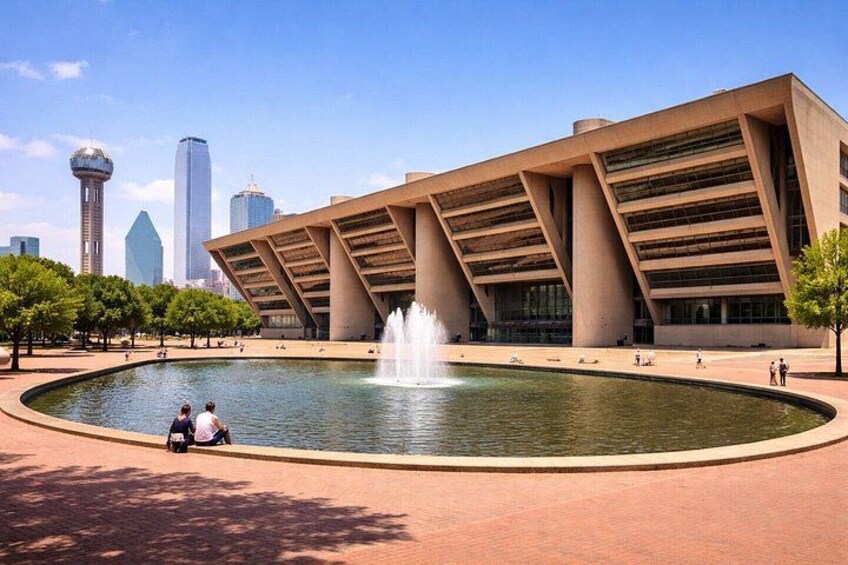 Discover Dallas: A Self-Guided Tour 2