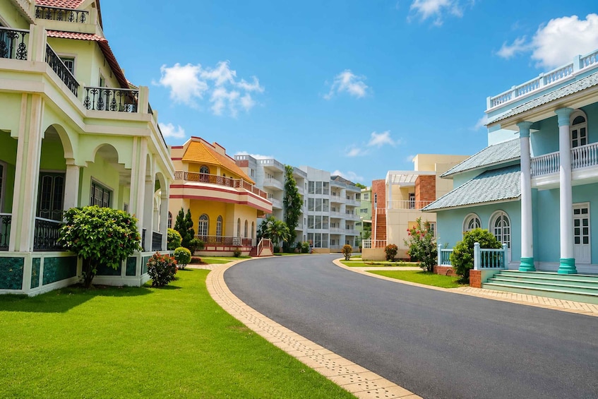 Picture 6 for Activity Hyderabad: Ramoji Film City Magical Full-Day Tour 3