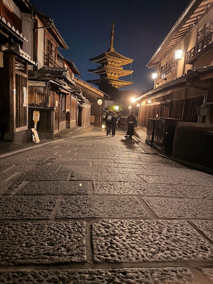 Picture 2 for Activity Kyoto: Gion Magical Night Walk | Real Geisha & Secret Alleys 3