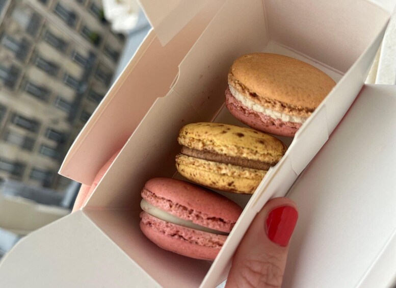 Picture 11 for Activity Paris Pastry Food Tour: Classics & Innovations (8 Tastings) 4