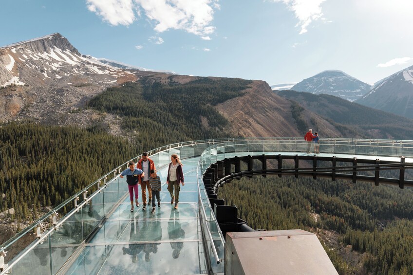 From Jasper: Icefield Parkway & Glacier Adventure 2