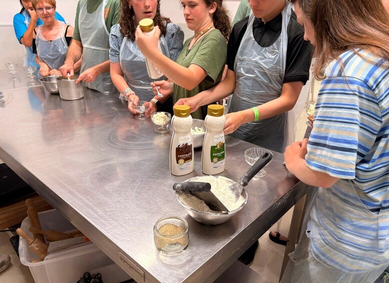 Naples: Pizza and Gelato Making Class 1