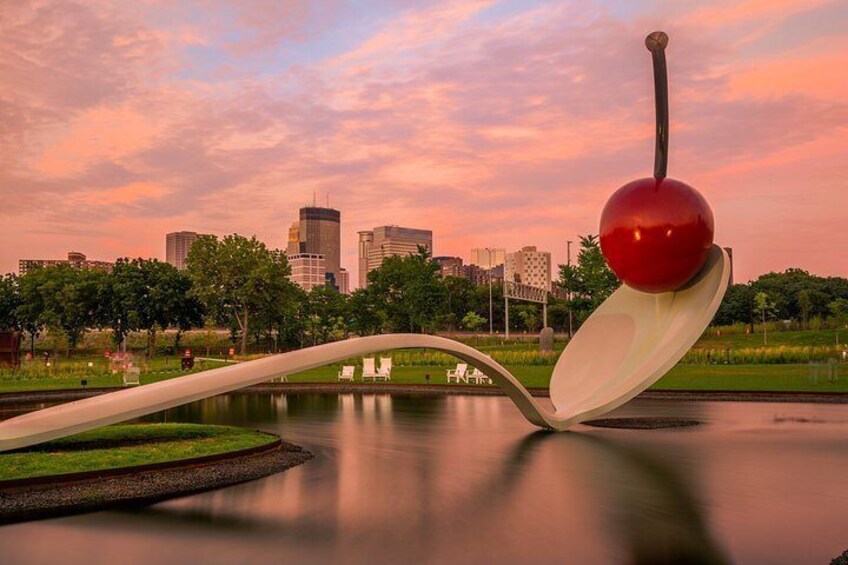 Minneapolis City Tour Stone Arch Bridge and Sculpture Garden 3