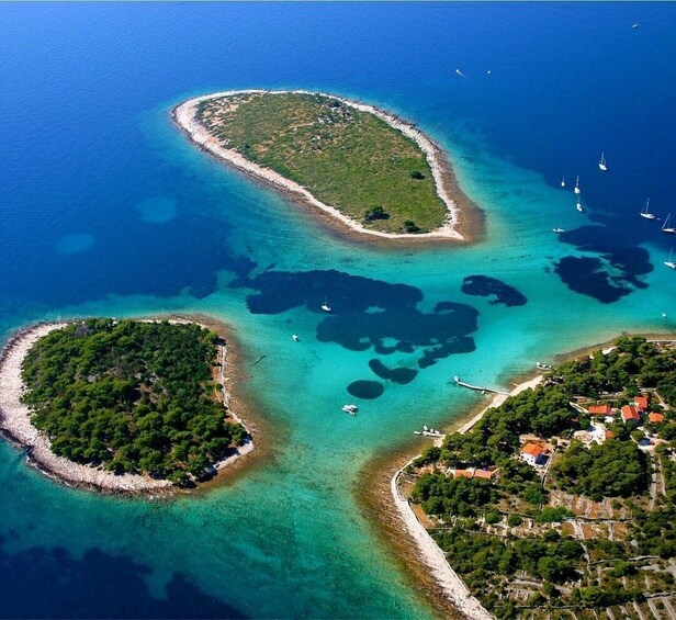 From Split: Private Blue Lagoon & Pakleni with Wine Tasting 1