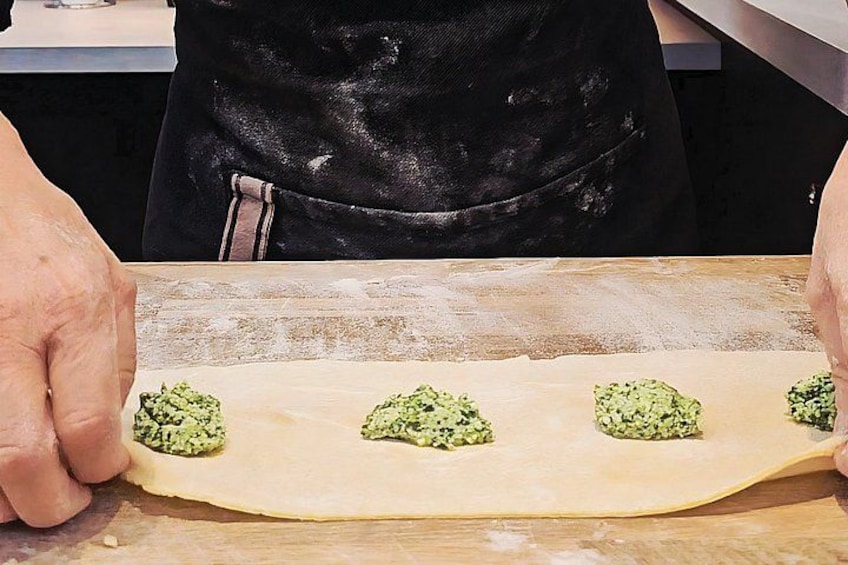 Parma City Center Pasta Making with Wine and Parmesan 5