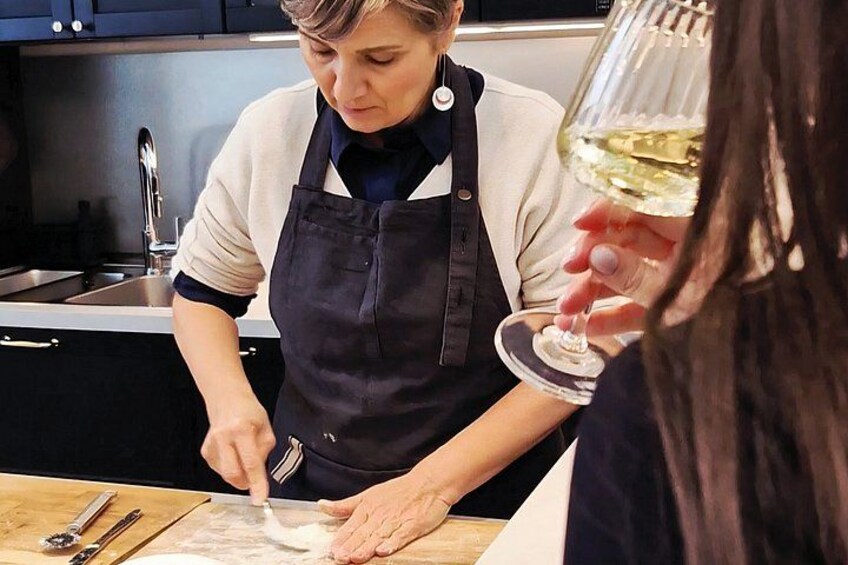 Parma City Center Pasta Making with Wine and Parmesan 3
