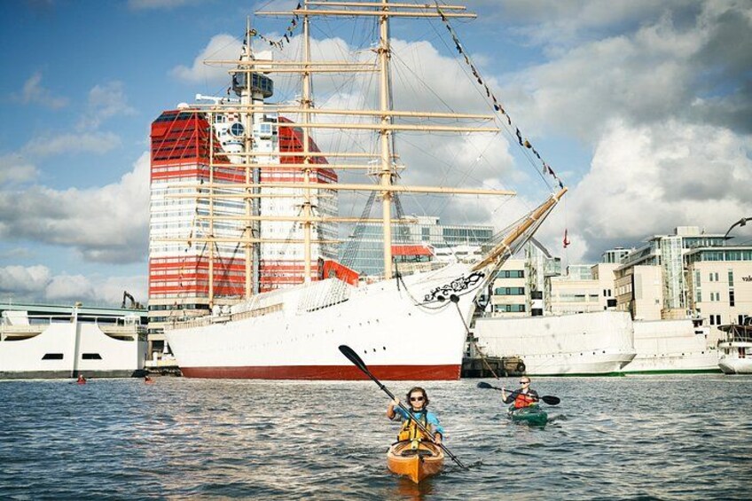 Gothenburg Kayak Tour Explore the City from the Water 2