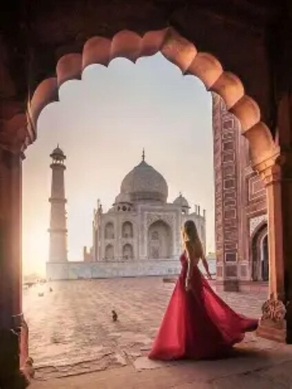Picture 1 for Activity Agra:- Royal Sunset Taj Mahal Tour With Guide 2