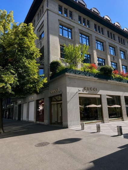 Picture 3 for Activity Zurich: Private Banking& Luxury Shopping Walk with Champagne 2