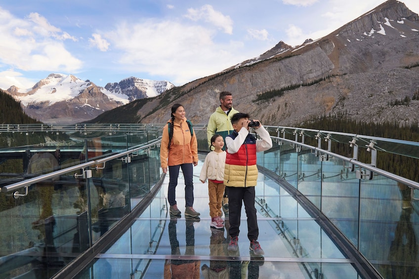 From Banff: Icefield Parkway & Glacier Adventure 1