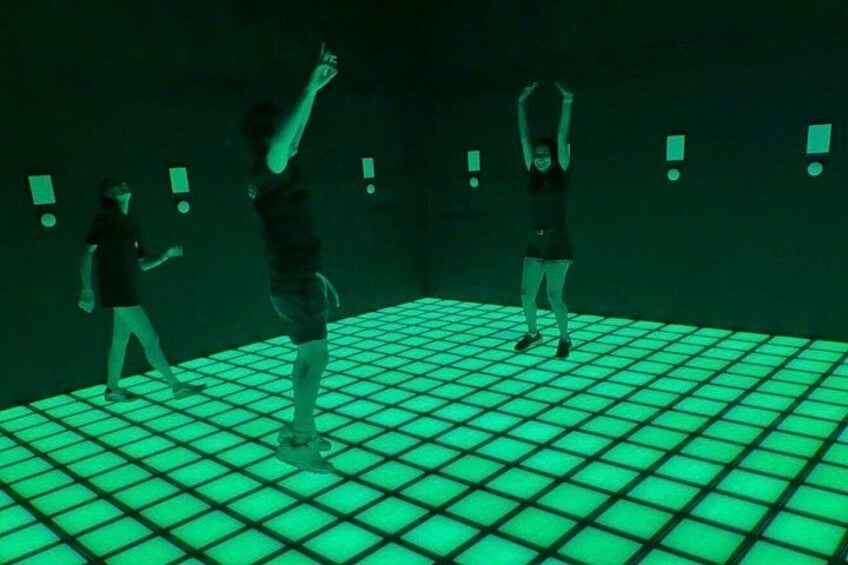 The Floor is Lava Experience 2