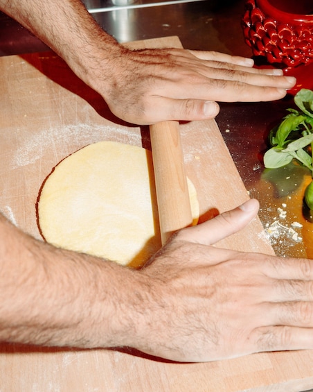 Picture 18 for Activity Fettuccine, Ravioli & Tiramisu Cooking Class in the Historic Center 5