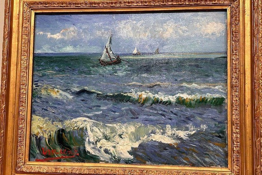 Ett havsskepp med vågor, en segelbåt och ett fartyg i fjärran. 3