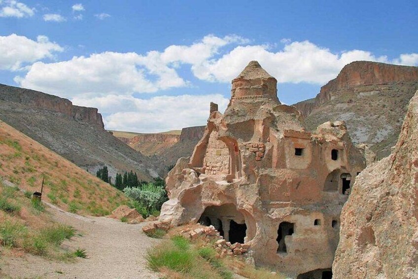 Cappadocia Blue Tour Fairychimneys and Underground City 5