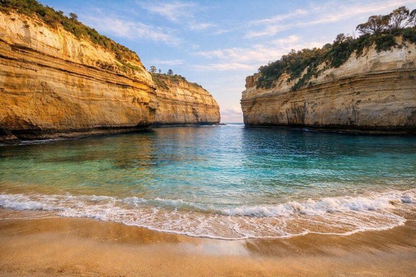 Great Ocean Road Boutique Eco Tour small Group melbrne hotel pick 3