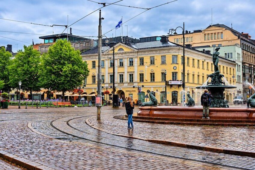 Helsinki and Suomenlinna Guided Sightseeing Tour 5