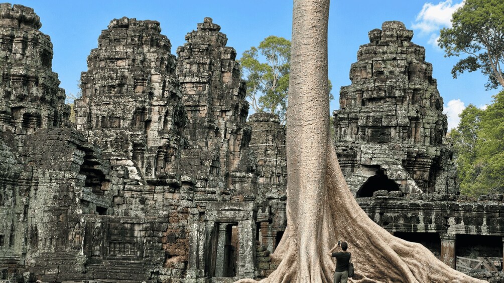 Picture 3 for Activity Private Angkor Wat Tour – Japanese Live Guide 2