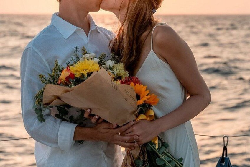 Santorini Proposal Experience with Romantic Setup and Planning 3